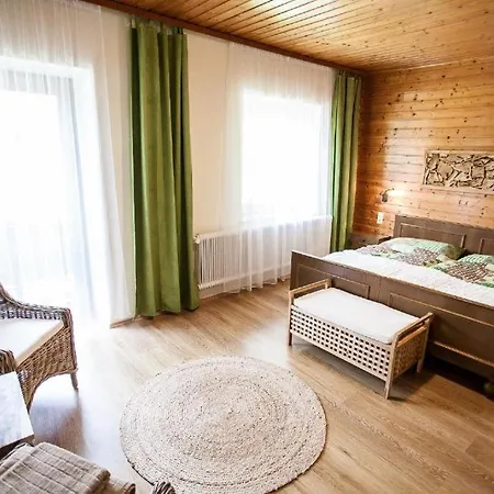 Waldhotel Bad Jungbrunn ホテル 3*