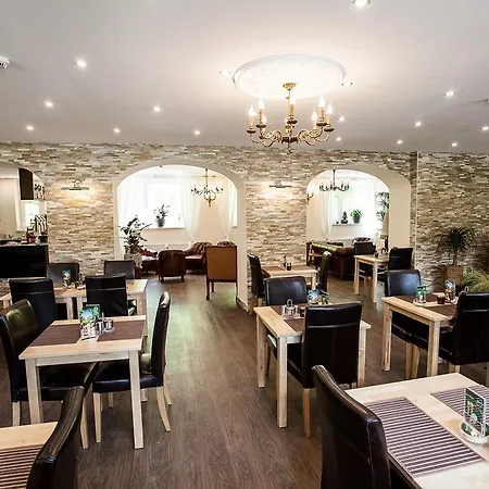 Waldhotel Bad Jungbrunn 3*